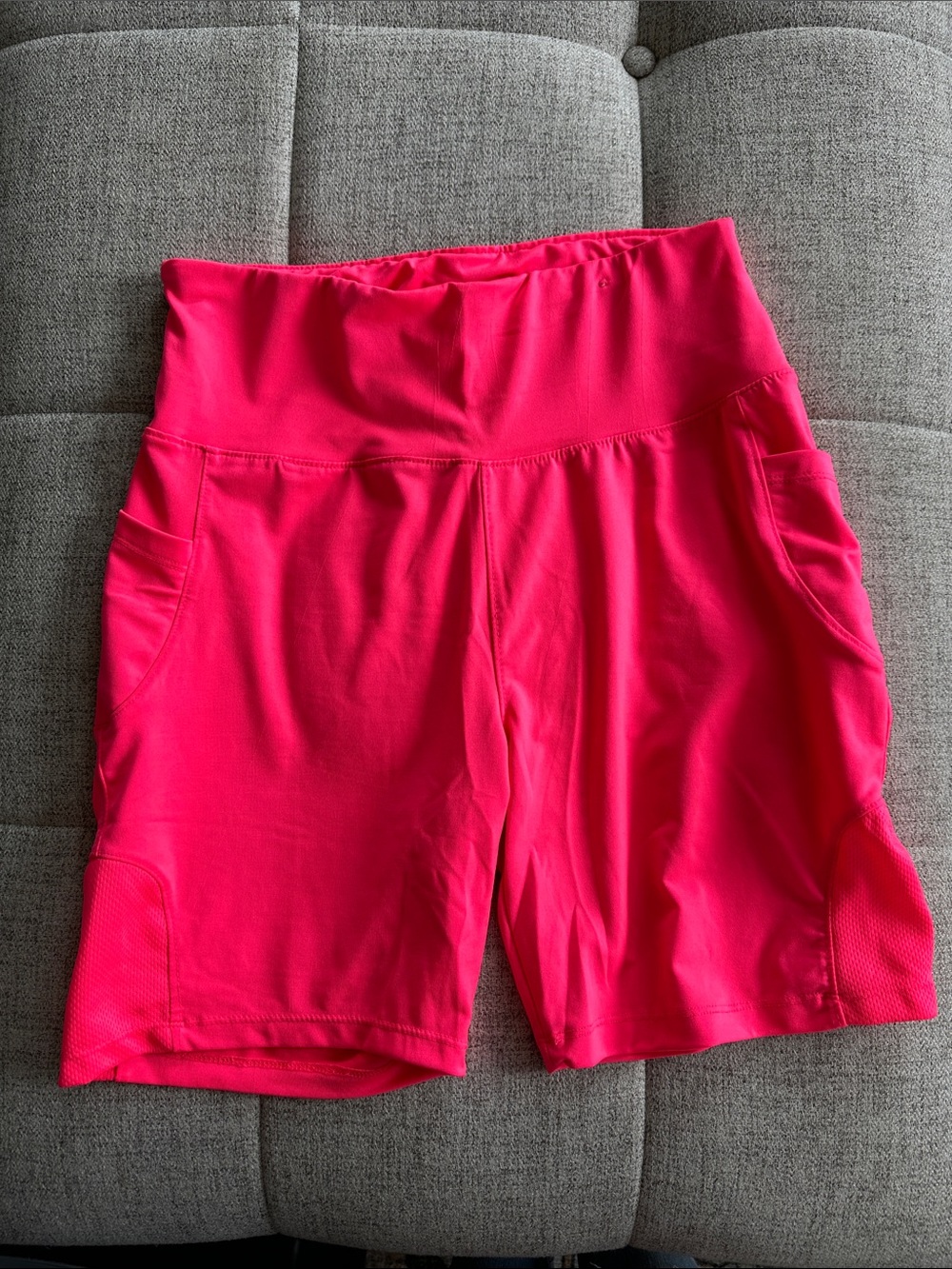 Women’s High-Waist Hot Pink Active Shorts